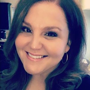 Meet your Posher, Whitney